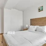Pp 1606 Beautiful Professional 1Br Apt, Pool