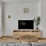 Pp 1606 Beautiful Professional 1Br Apt, Pool