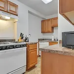 Pp 1606 Beautiful Professional 1Br Apt, Pool