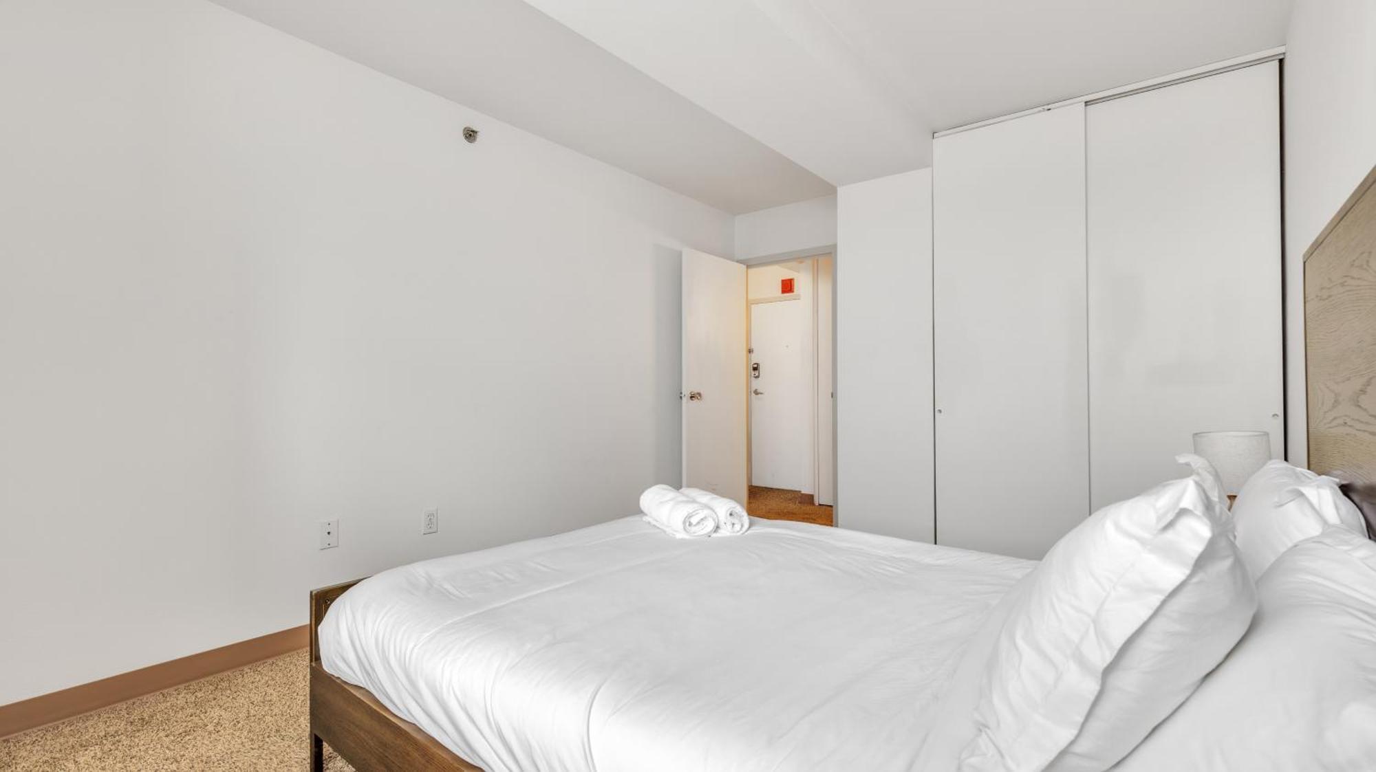 Apartment Pp 1606 Beautiful Professional 1br Apt, Pool *