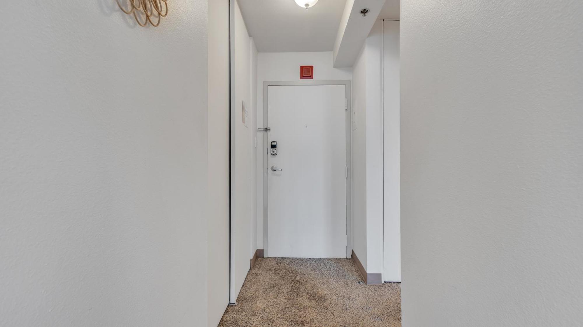 Pp 1606 Beautiful Professional 1br Apt, Pool Apartment *
