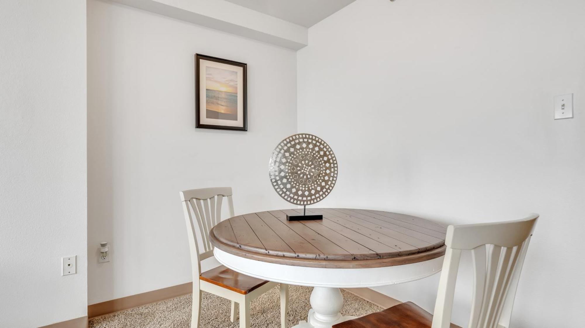 Pp 1606 Beautiful Professional 1br Apt, Pool * Harrisburg